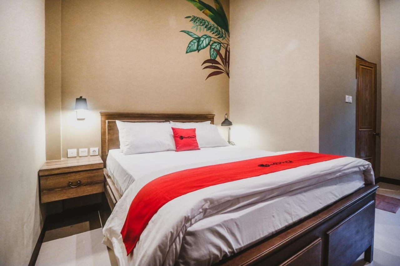 Reddoorz Plus Near Mall Slipi Jaya Jakarta Ngoại thất bức ảnh